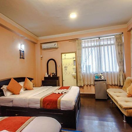 Nepalaya Hotel カトマンズ エクステリア 写真