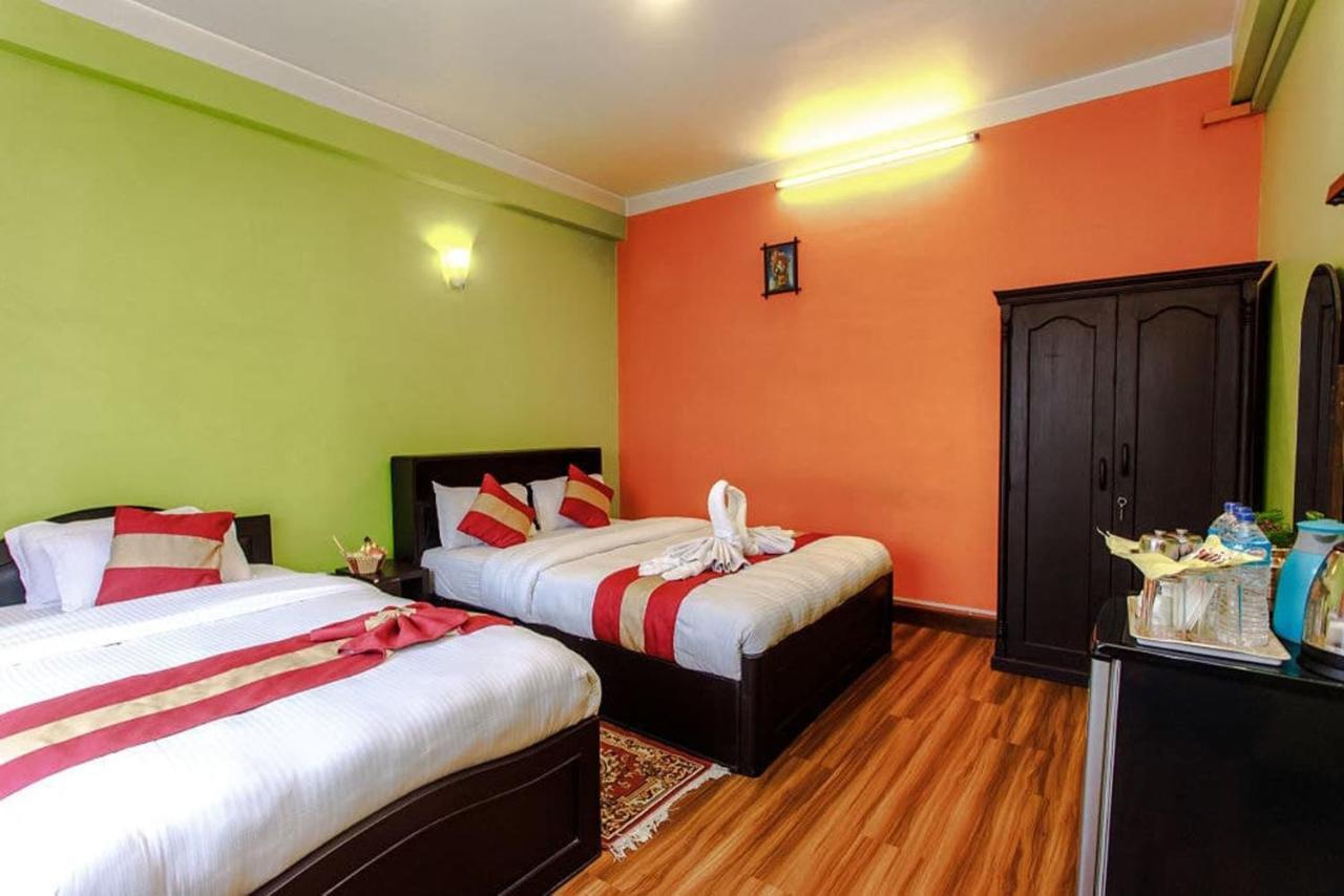 Nepalaya Hotel カトマンズ エクステリア 写真