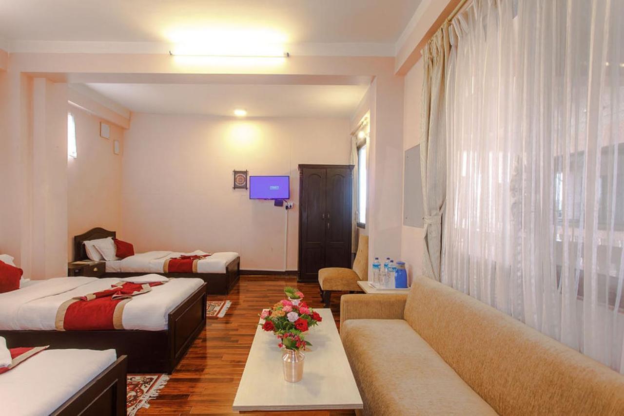 Nepalaya Hotel カトマンズ エクステリア 写真