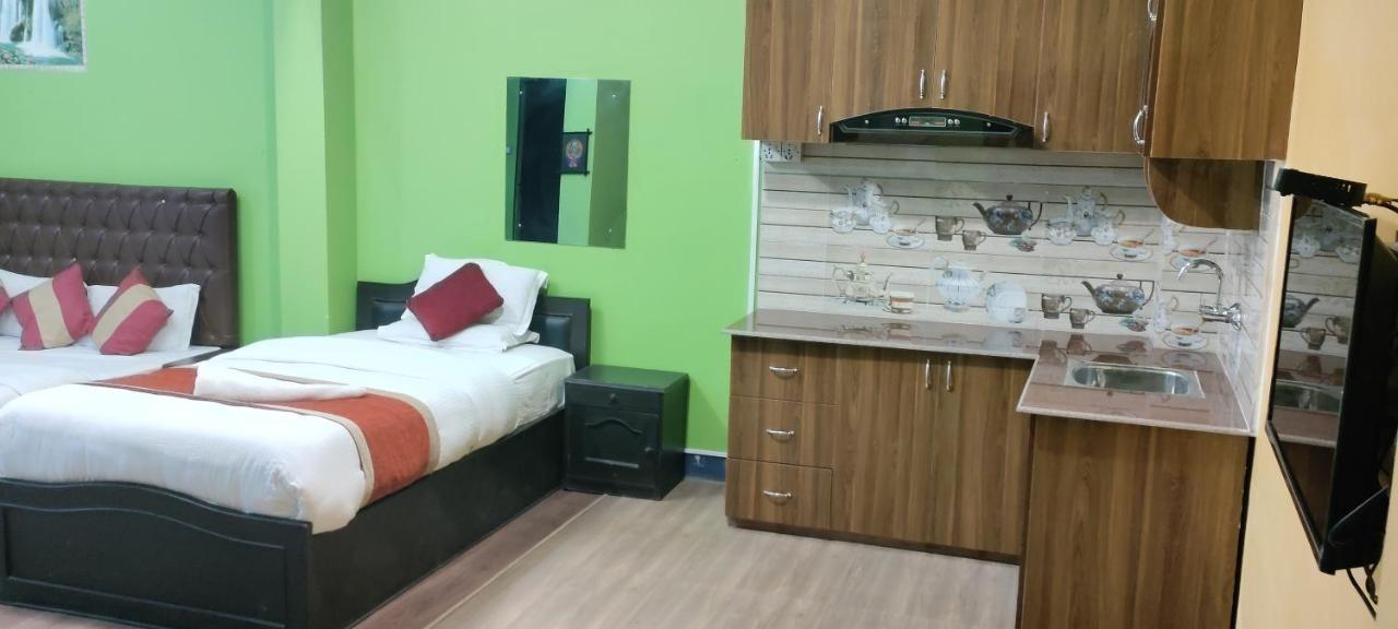Nepalaya Hotel カトマンズ エクステリア 写真