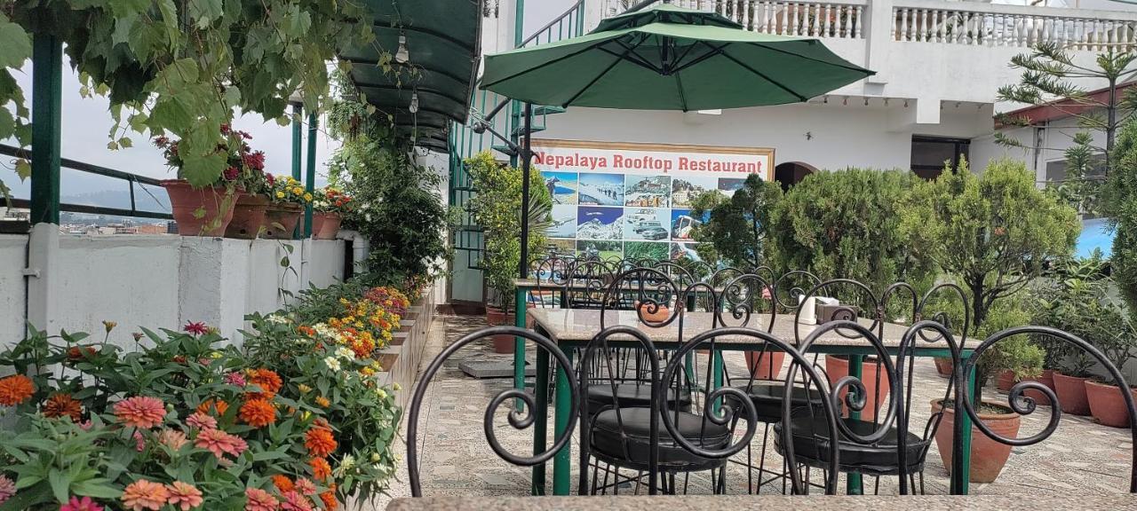 Nepalaya Hotel カトマンズ エクステリア 写真