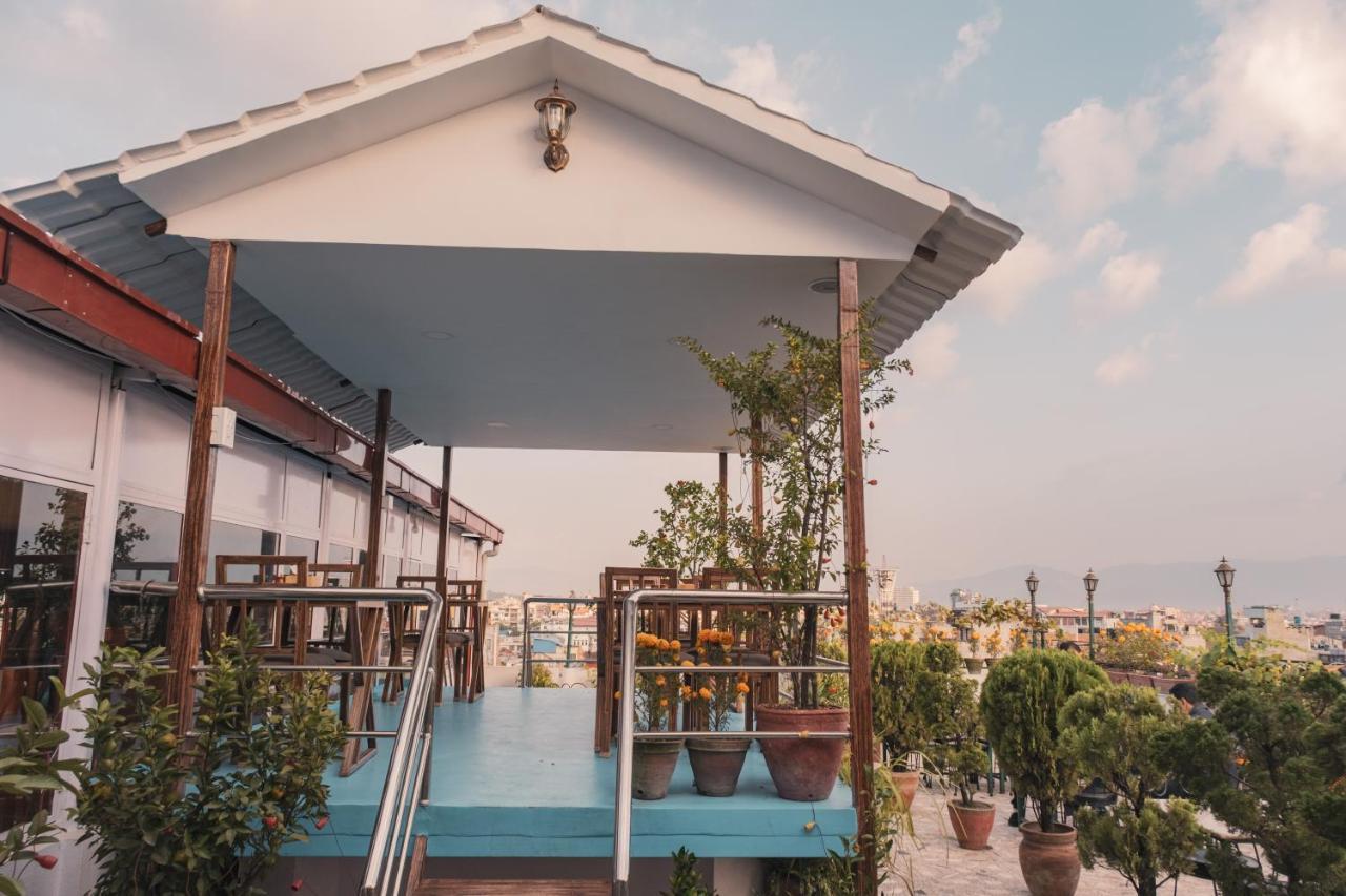 Nepalaya Hotel カトマンズ エクステリア 写真