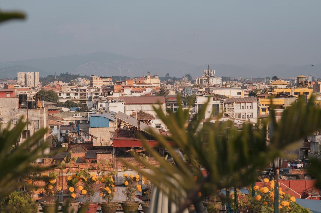 Nepalaya Hotel カトマンズ エクステリア 写真