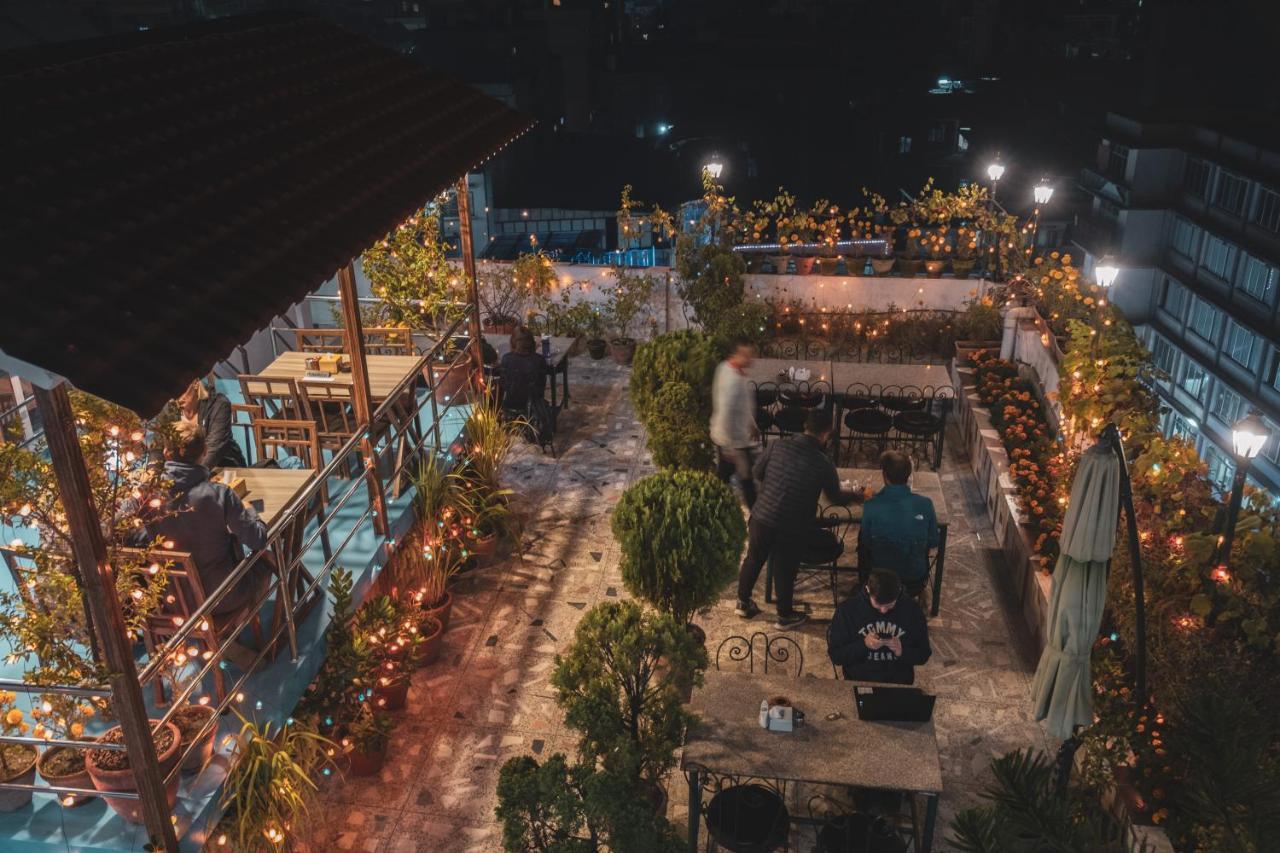 Nepalaya Hotel カトマンズ エクステリア 写真