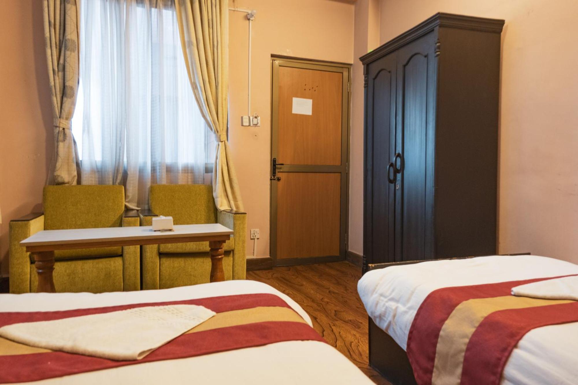 Nepalaya Hotel カトマンズ エクステリア 写真